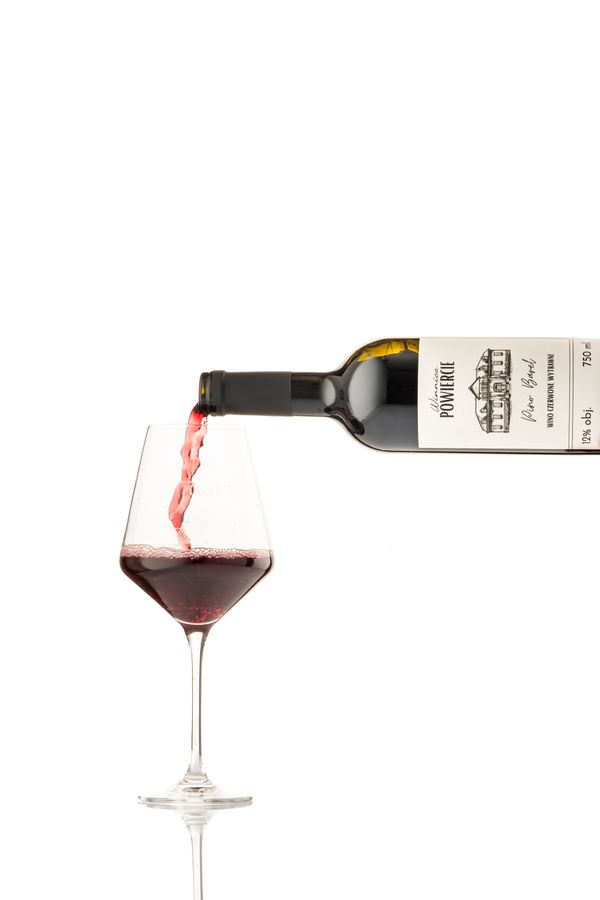 Wino czerwone wytrawne Pinot Noir