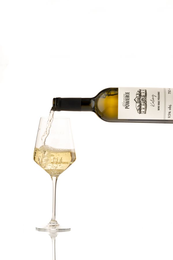 Wino białe półsłodkie Kerling