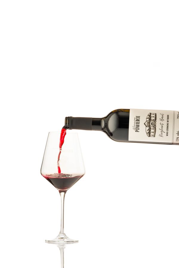 Wino czerwone wytrawne Regent